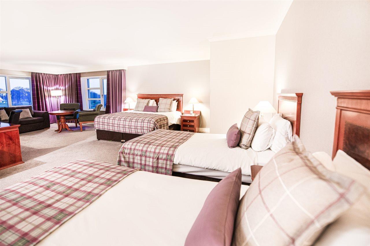 Knightsbrook Hotel & Golf Resort Трим Екстериор снимка
