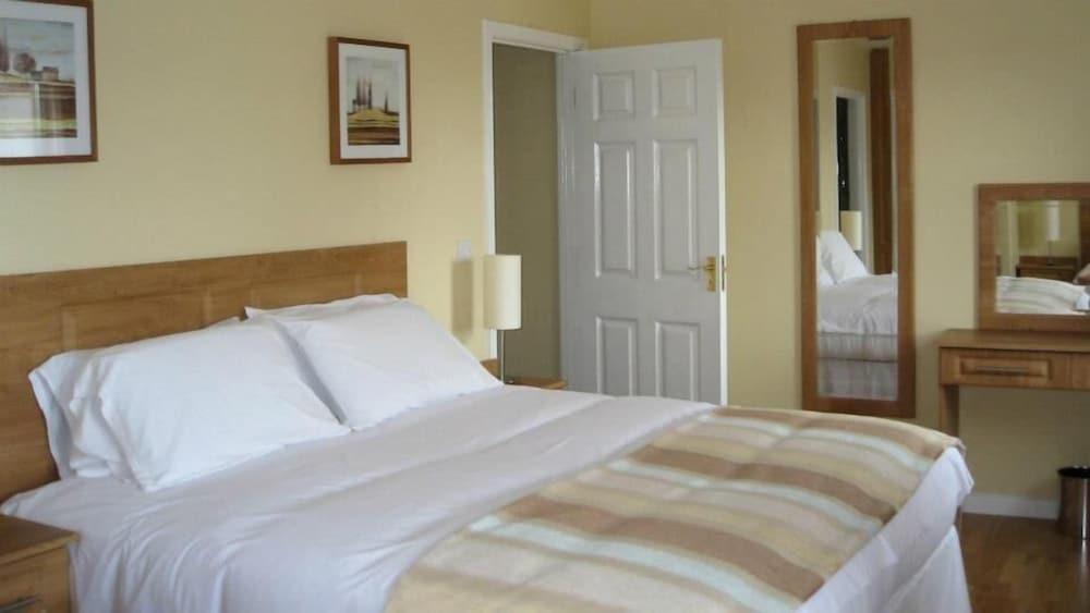 Knightsbrook Hotel & Golf Resort Трим Екстериор снимка