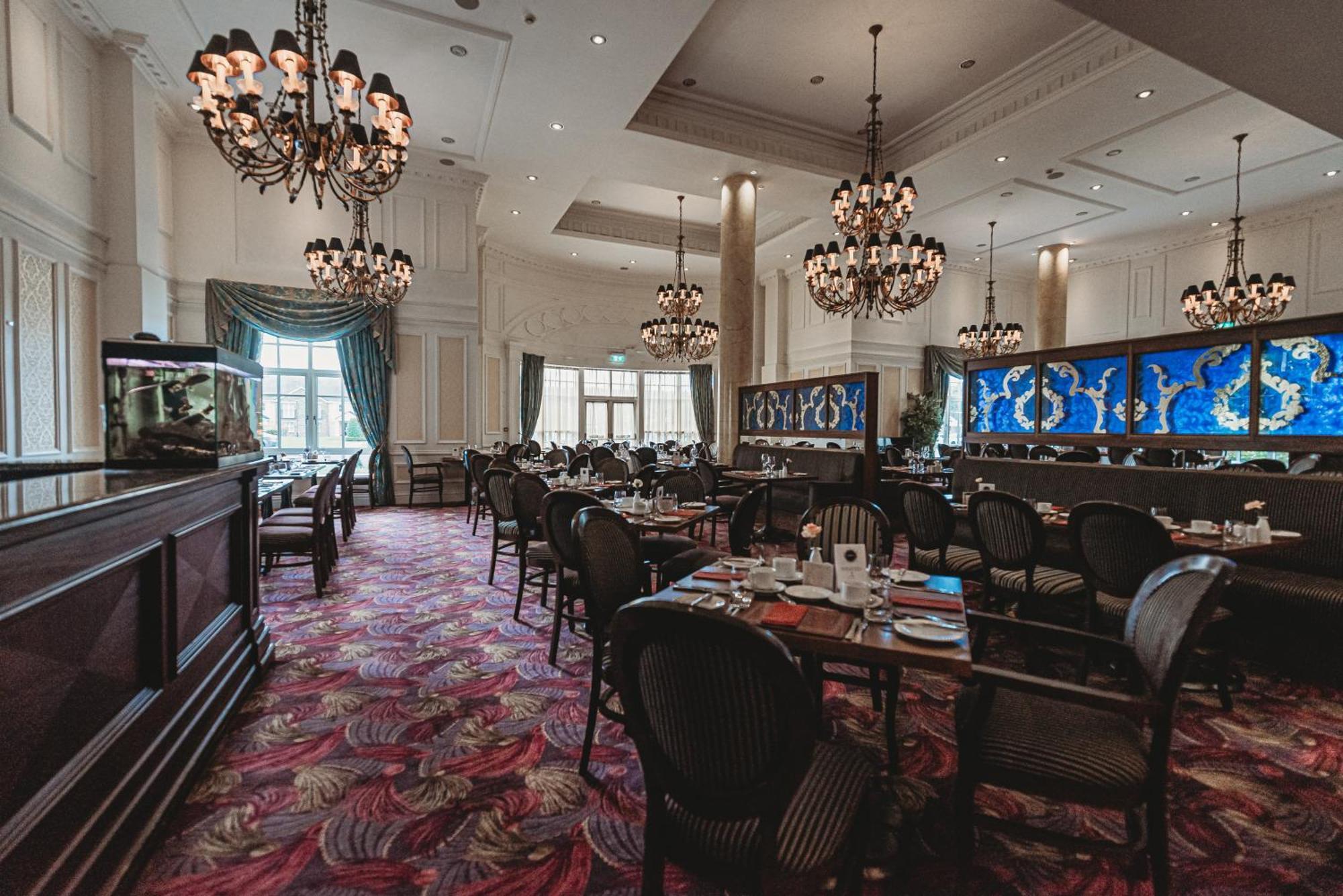 Knightsbrook Hotel & Golf Resort Трим Екстериор снимка