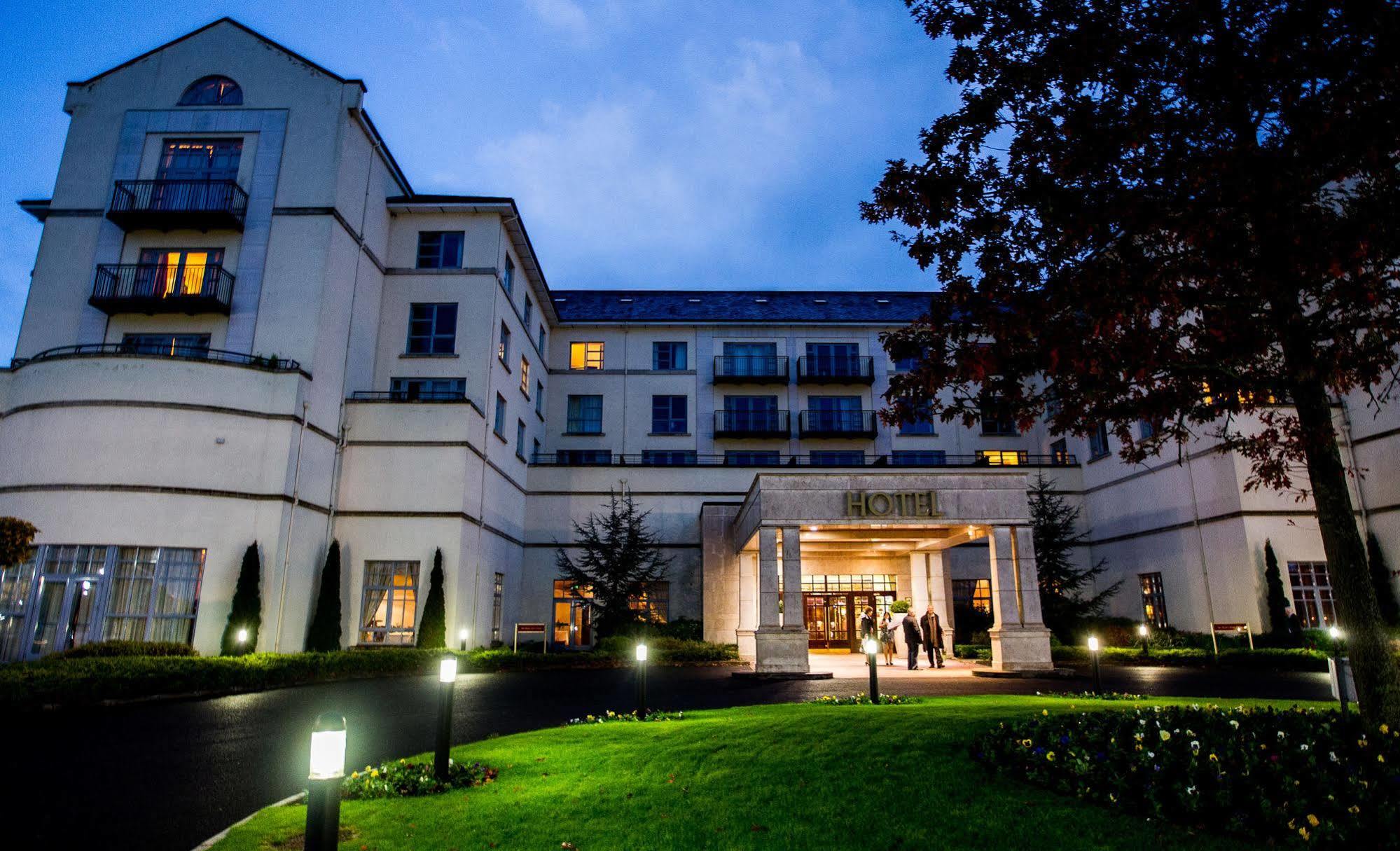 Knightsbrook Hotel & Golf Resort Трим Екстериор снимка