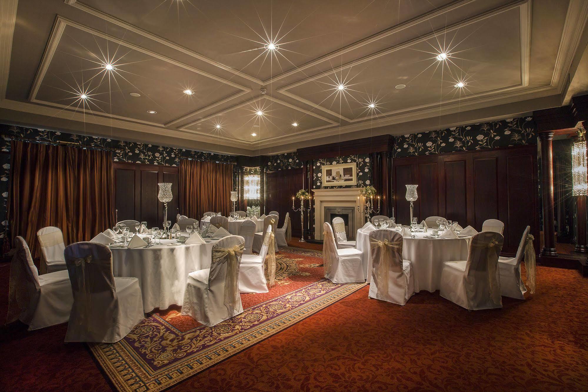 Knightsbrook Hotel & Golf Resort Трим Екстериор снимка