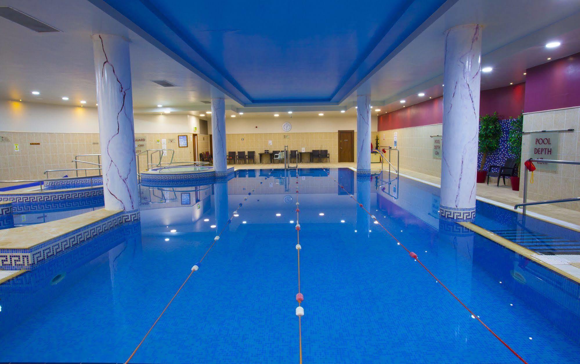 Knightsbrook Hotel & Golf Resort Трим Екстериор снимка